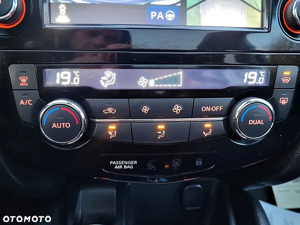 Nissan Qashqai 1.6 dCi Xtronic TEKNA+ - 15