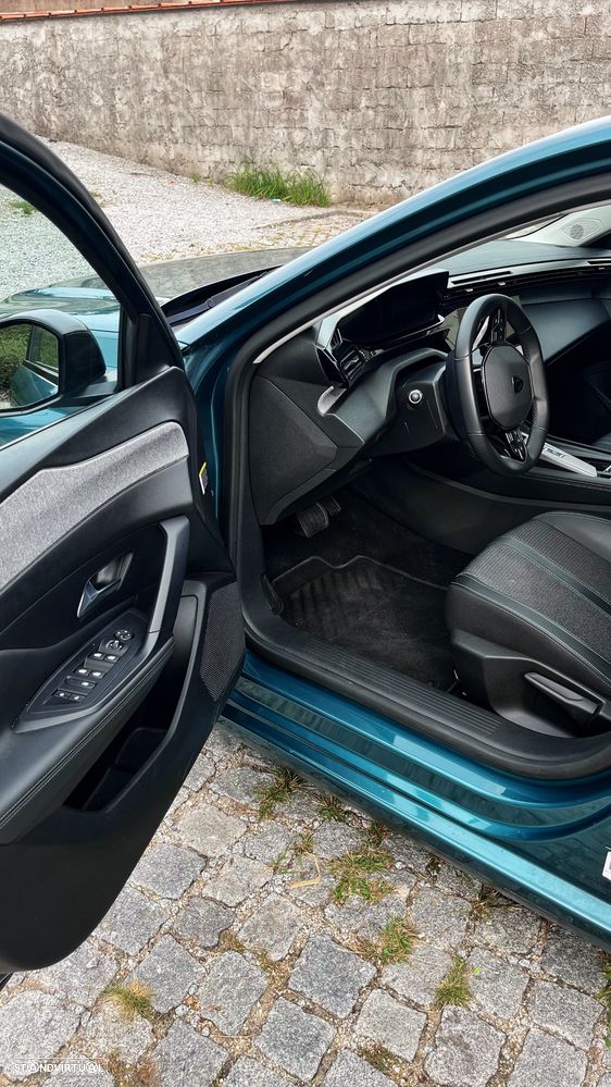 Peugeot 308 1.6 Hybrid Allure e-EAT8 - 8
