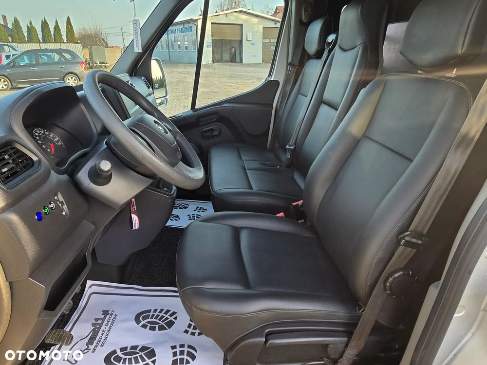 Opel Movano-Koniowóz - 14