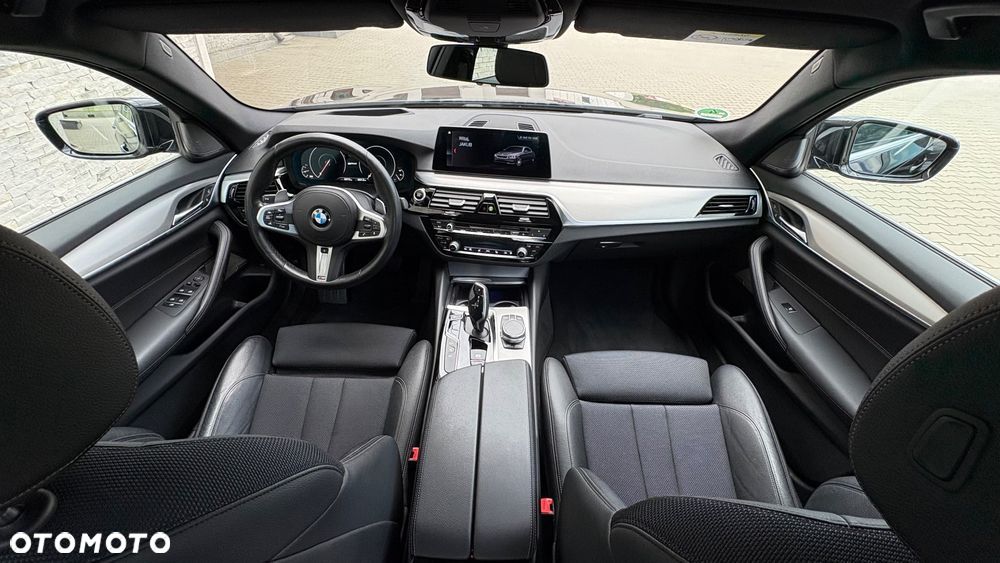 BMW Seria 5 530e iPerformance GPF M Sport sport - 29
