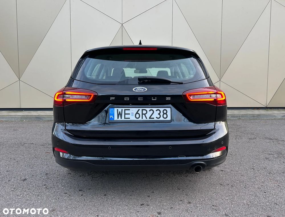 Ford Focus 1.0 EcoBoost Titanium Design - 14