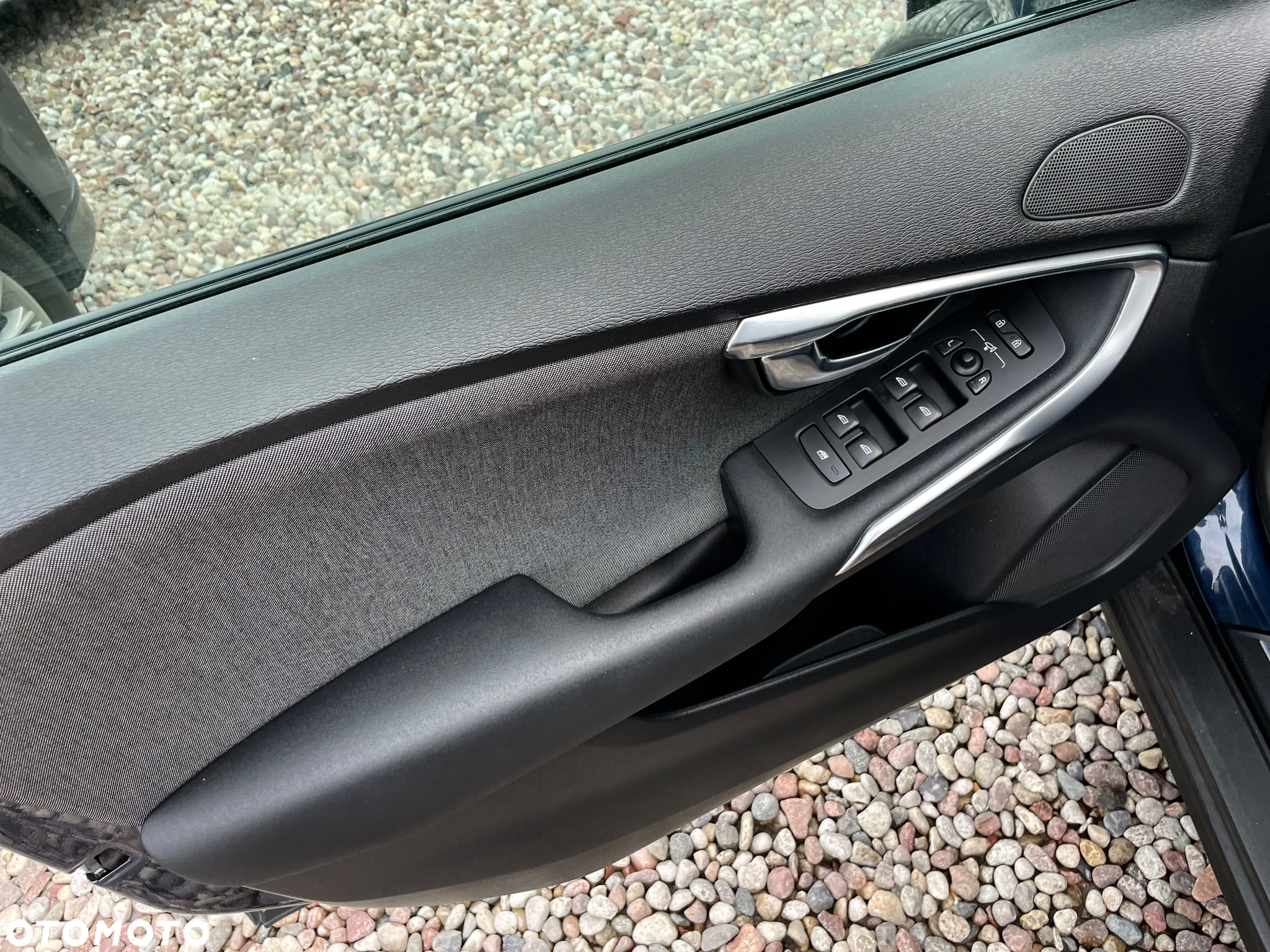 Volvo V40 D2 Momentum - 22