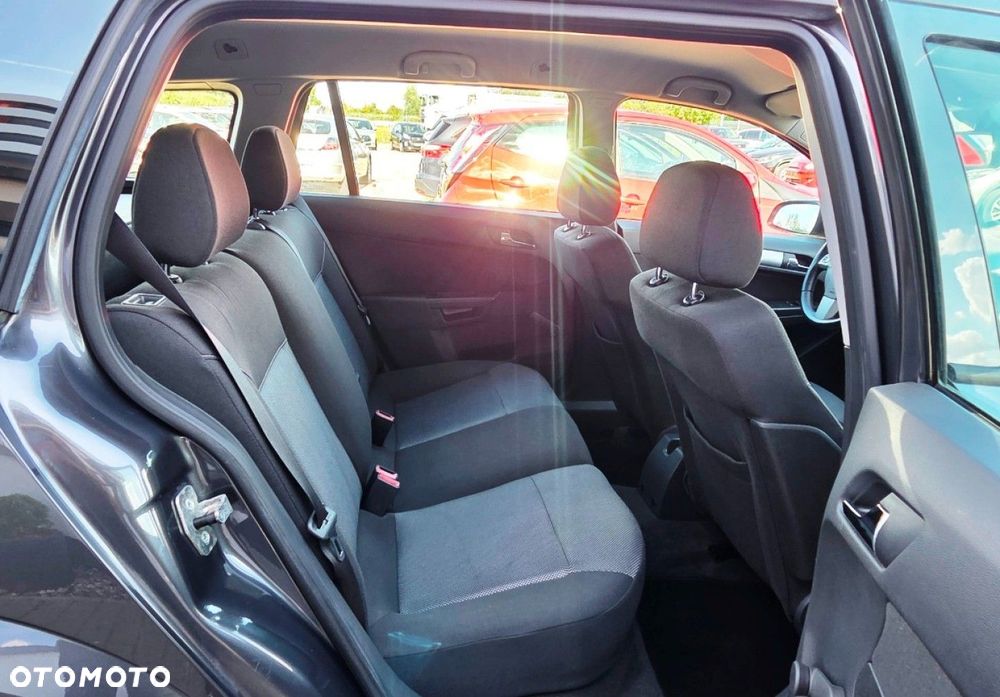 Opel Astra - 22