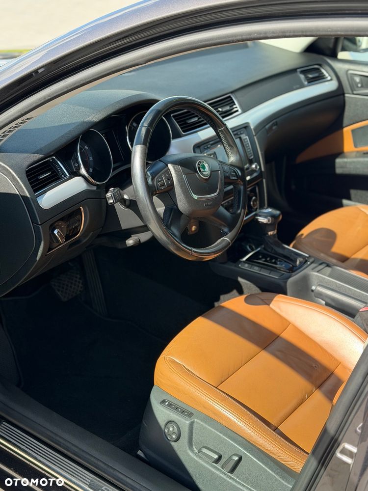 Skoda Superb 1.8 TSI DSG Exclusive - 5