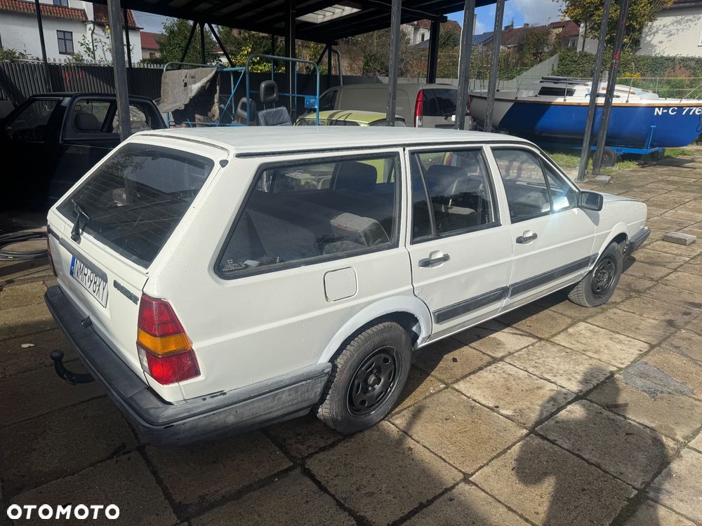 Volkswagen Passat - 5