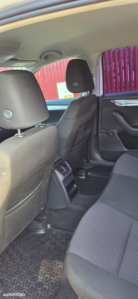 Skoda Octavia 1.6 TDI Ambition - 7