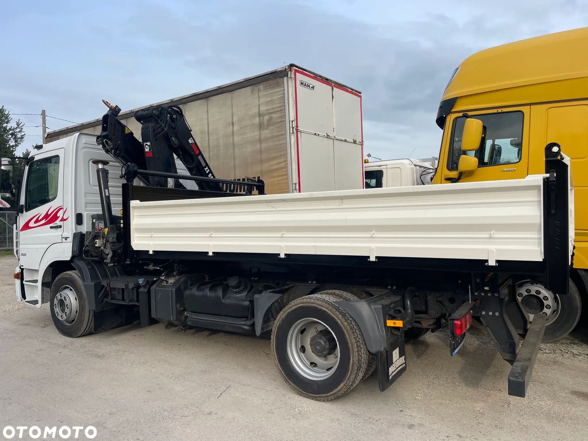 Mercedes-Benz Atego1327 - 7