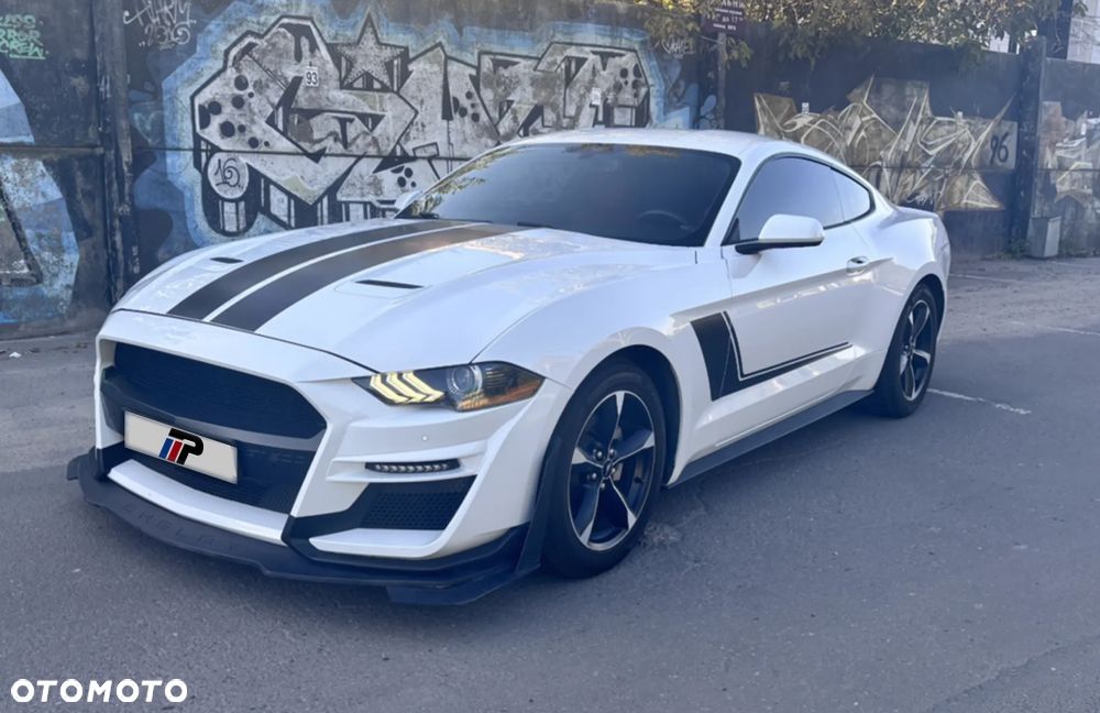 Ford Mustang - 2