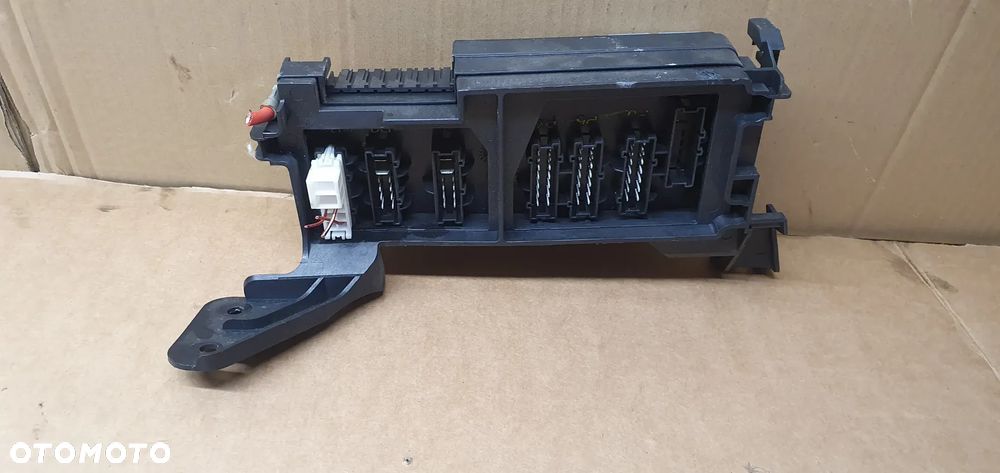 Skrzynka bezpieczników bezpieczniki Mercedes ML W164 A1645402372 A1645451740 - 5
