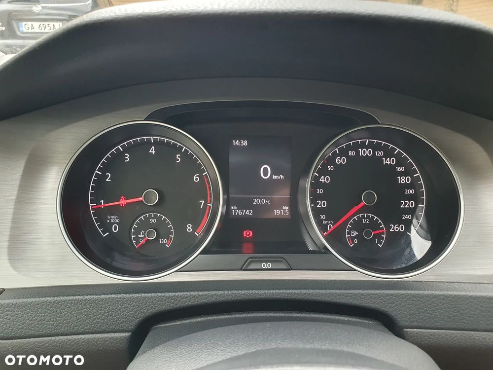 Volkswagen Golf 1.2 TSI BMT Comfortline - 27