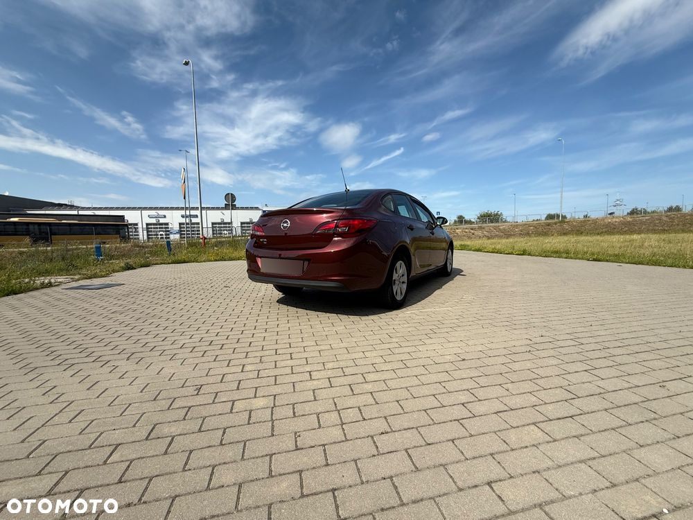 Opel Astra IV 1.6 Active EU6 - 15