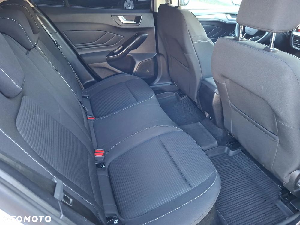 Ford Focus 1.0 EcoBoost mHEV Titanium X - 27