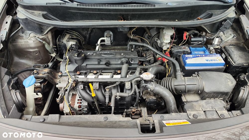 Kia Rio 1.2 Attract - 38