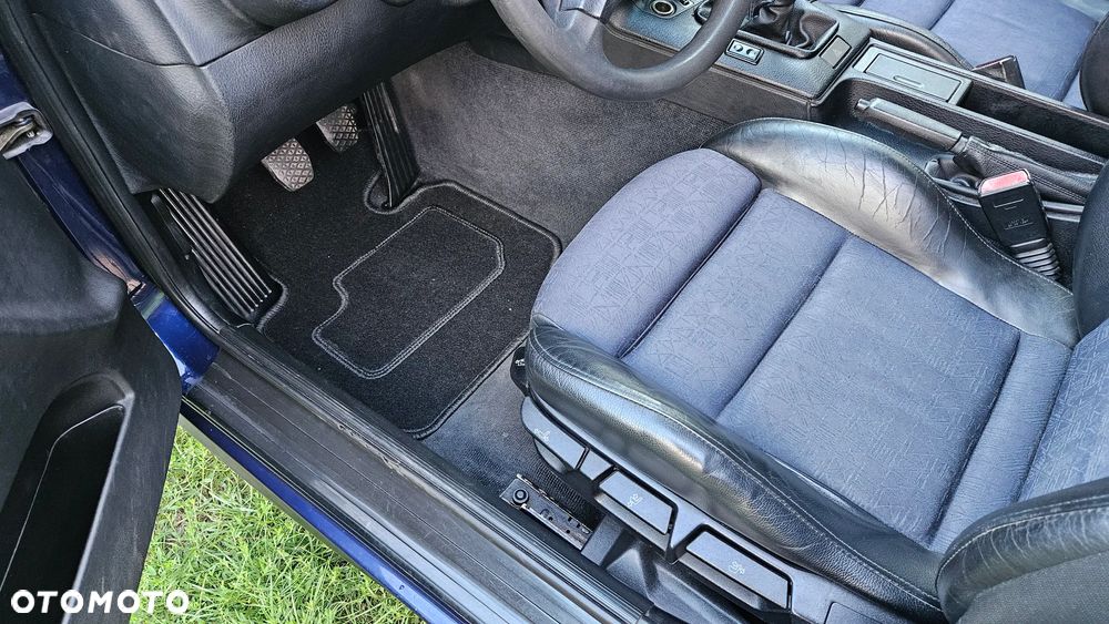 BMW Seria 3 - 37