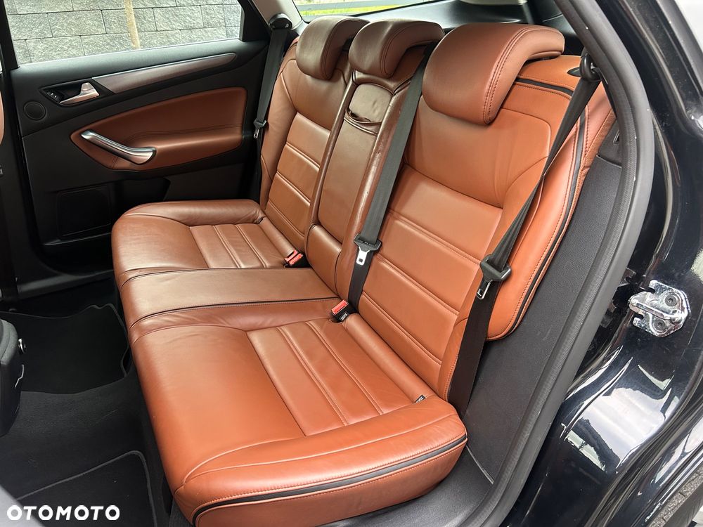 Ford Mondeo 2.0 T Titanium X - 27