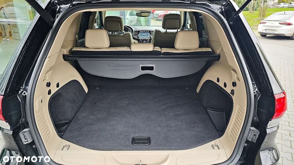 Jeep Grand Cherokee - 37