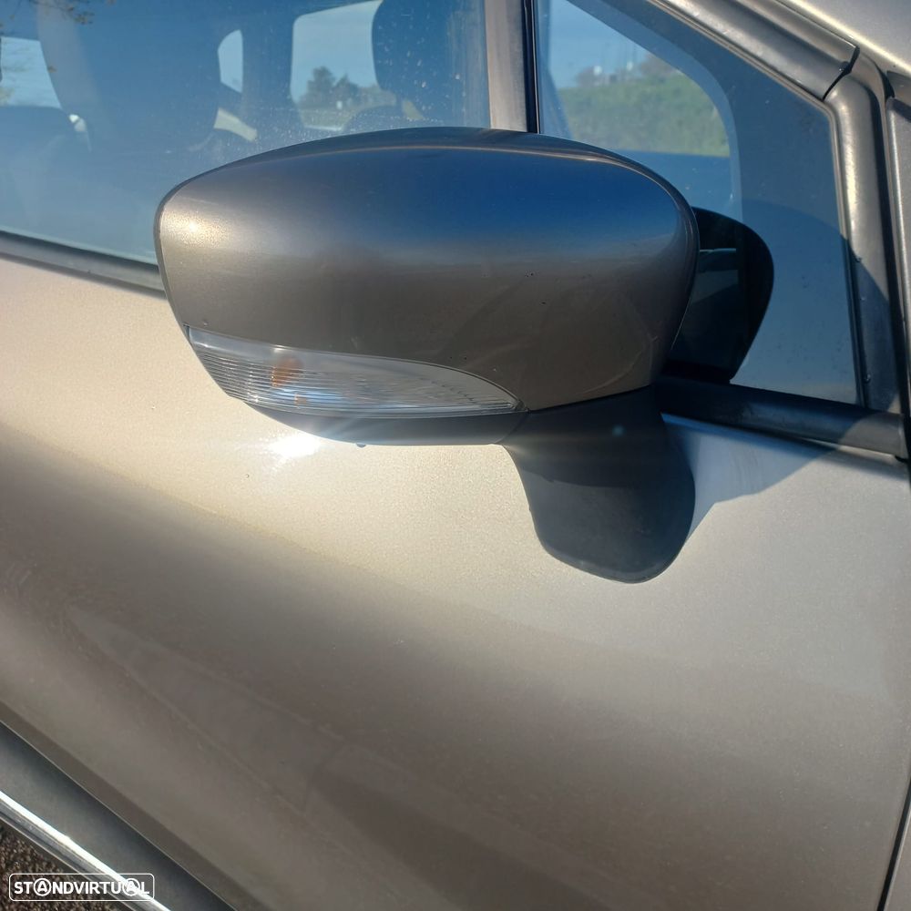 Renault Captur 1.5 dCi Sport - 16