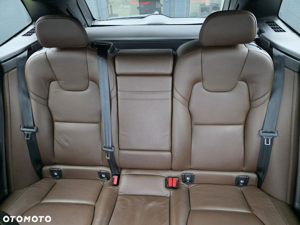 Volvo XC 60 B4 D AWD Inscription - 12