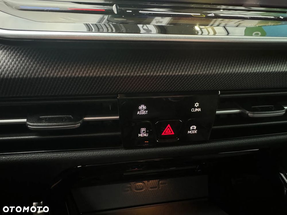 Volkswagen Golf - 23