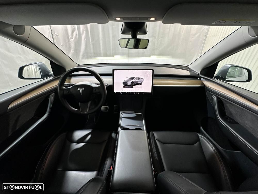 Tesla Model Y Performance Dual Motor AWD - 9