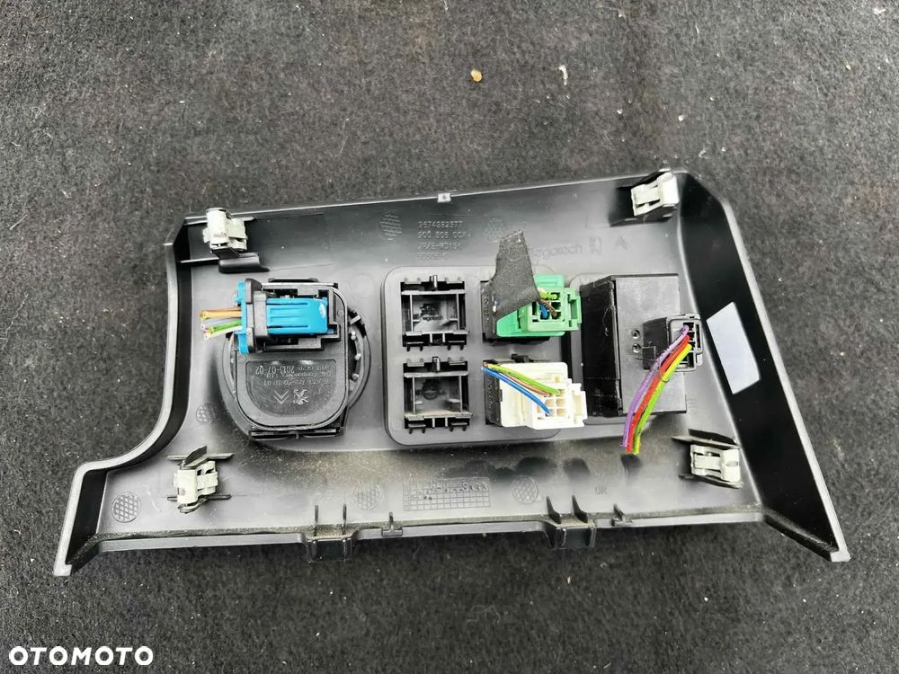 Peugeot 301 - RADIO, Klimatronik, Panel sterowania lusterek - 98049164 - 12