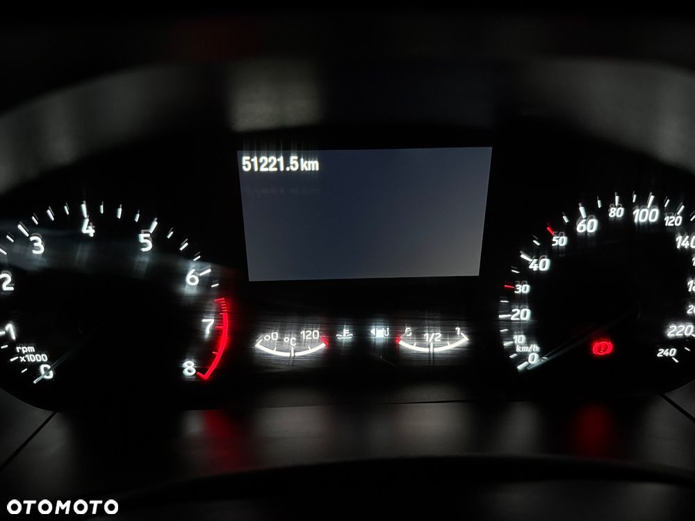 Ford Focus 1.0 EcoBoost Hybrid ST-LINE - 38