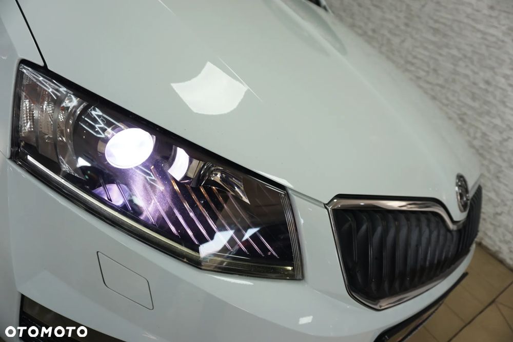 Skoda Octavia 2.0 TDI DSG RS - 13