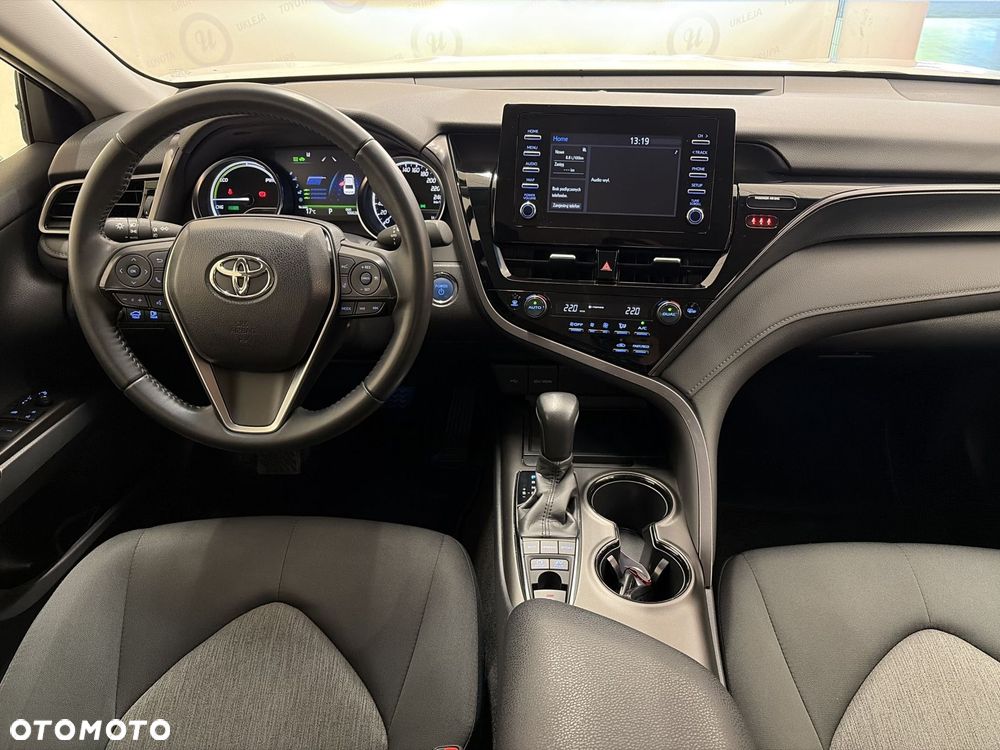 Toyota Camry 2.5 Hybrid Comfort CVT - 3