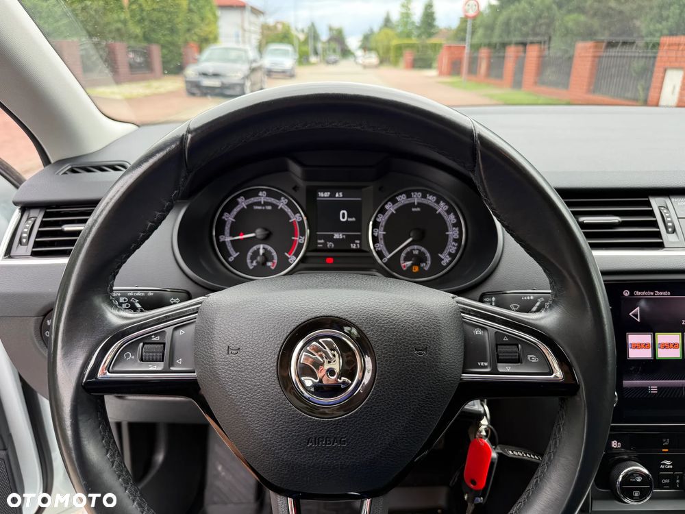 Skoda Octavia 2.0 TDI Style - 32