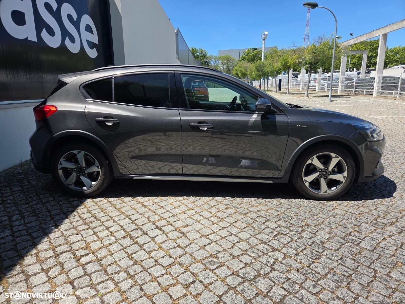 Ford Focus 1.0 EcoBoost MHEV ST-Line - 9