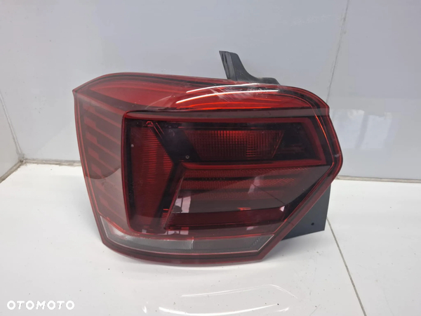 LAMPA LEWA TYLNA TYŁ VW POLO VI 2G0 2g0945095b