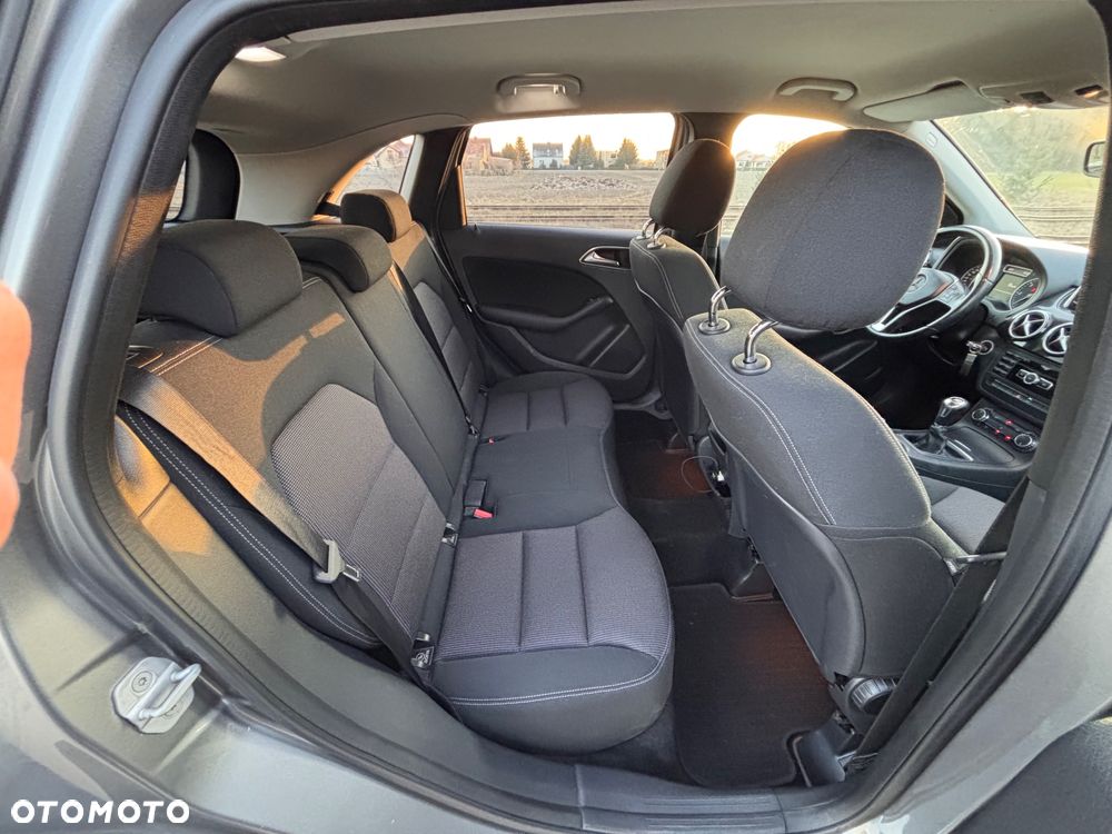 Mercedes-Benz Klasa B 180 CDI BlueEFFICIENCY Edition Style - 14