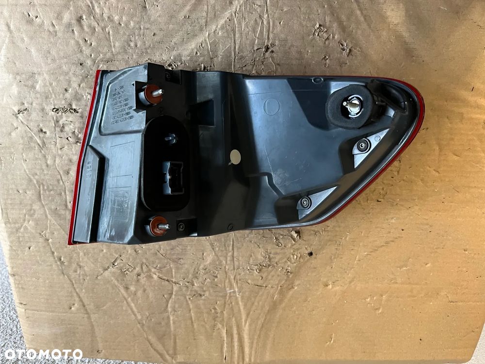 BMW 5 F11 LAMPA LEWY TYŁ EU PRZED LIFT 7203233 - 3