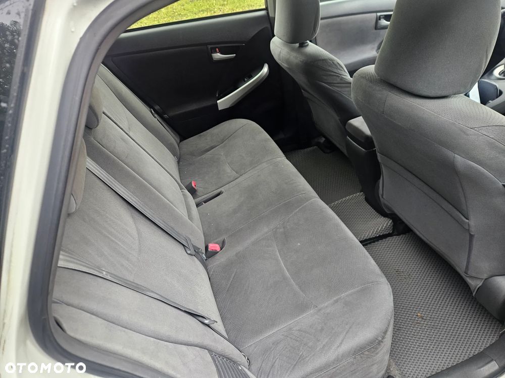 Toyota Prius 1.8 HSD Prestige - 1