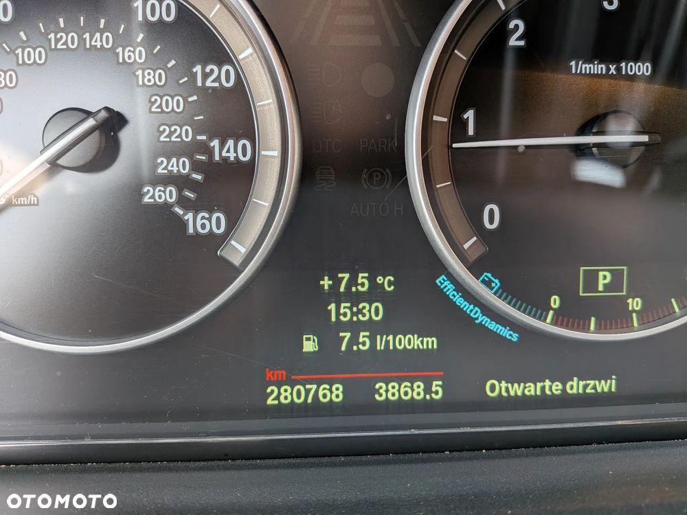 BMW Seria 5 518d - 9