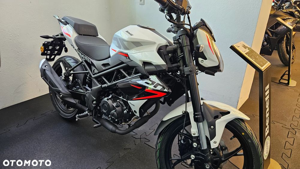 Benelli BN 125 - 2