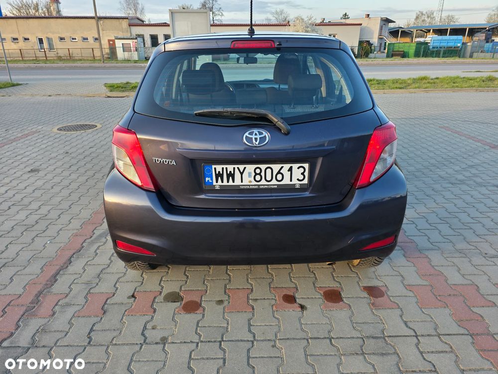 Toyota Yaris 1.33 Active - 4