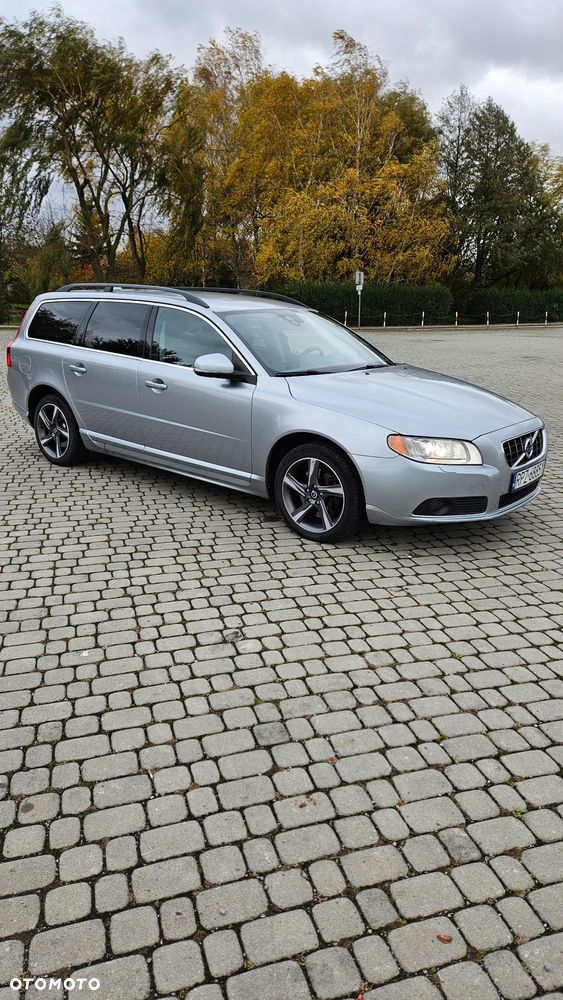 Volvo V70 D3 Momentum - 1