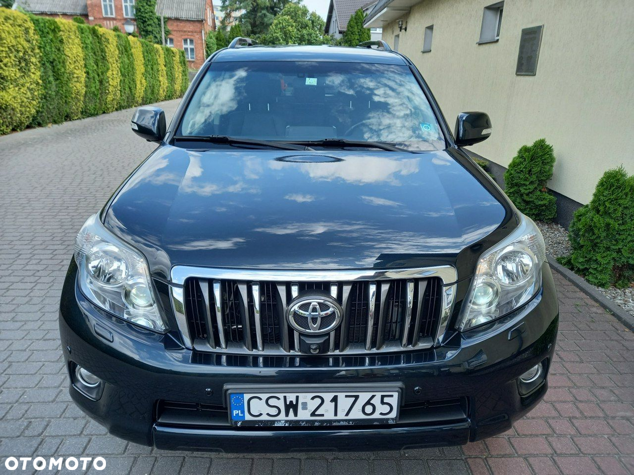 Toyota Land Cruiser - 16