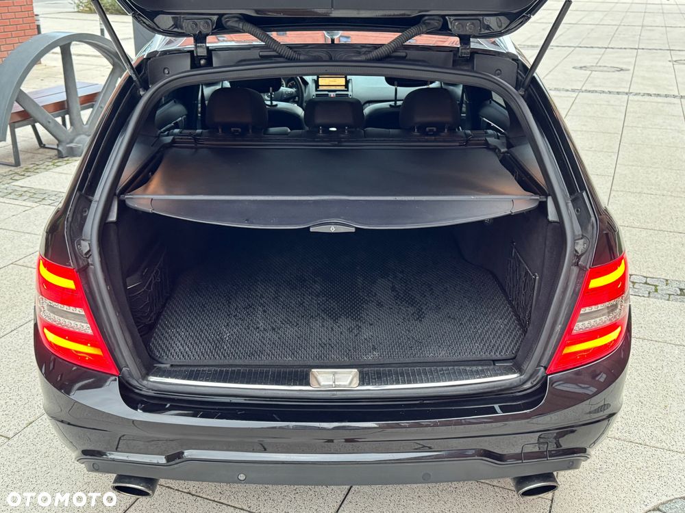 Mercedes-Benz Klasa C 320 CDI Avantgarde 4-Matic - 28