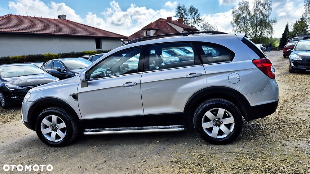 Chevrolet Captiva 2.4 LS - 17
