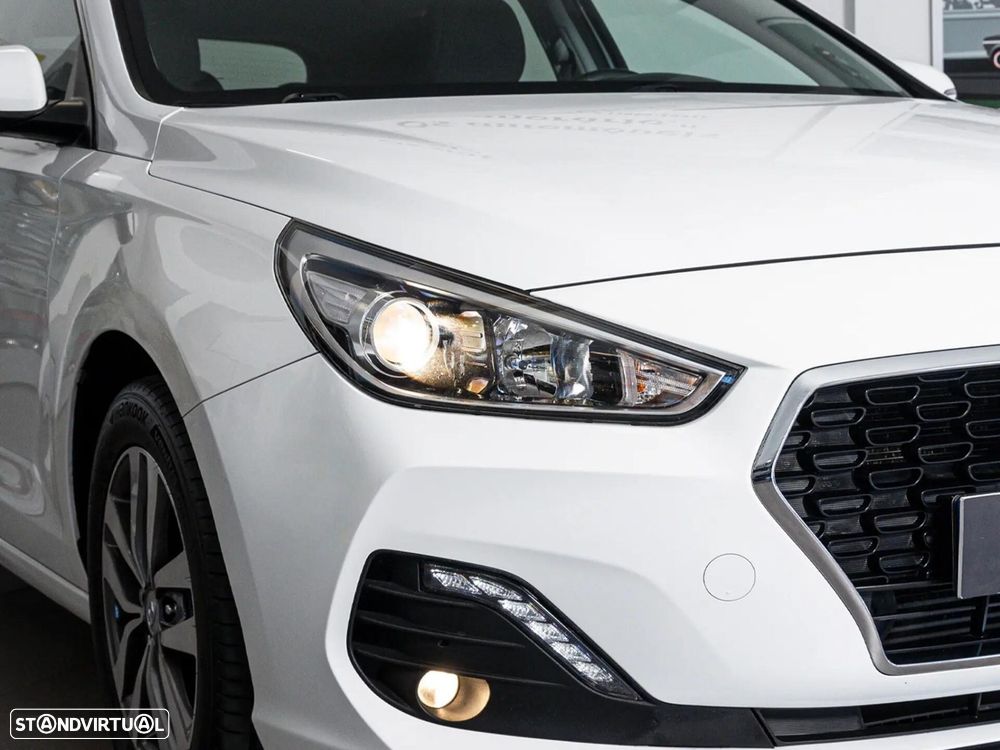 Hyundai i30 1.6 CRDI STyle — fotografia 6