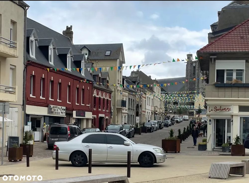 Lexus LS 430 Voyage - 11