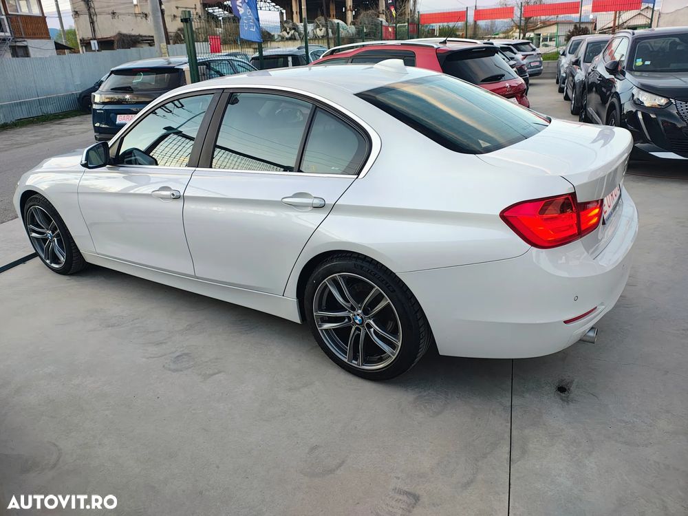 BMW Seria 3 320i Efficient Dynamics Edition Luxury Line - 3