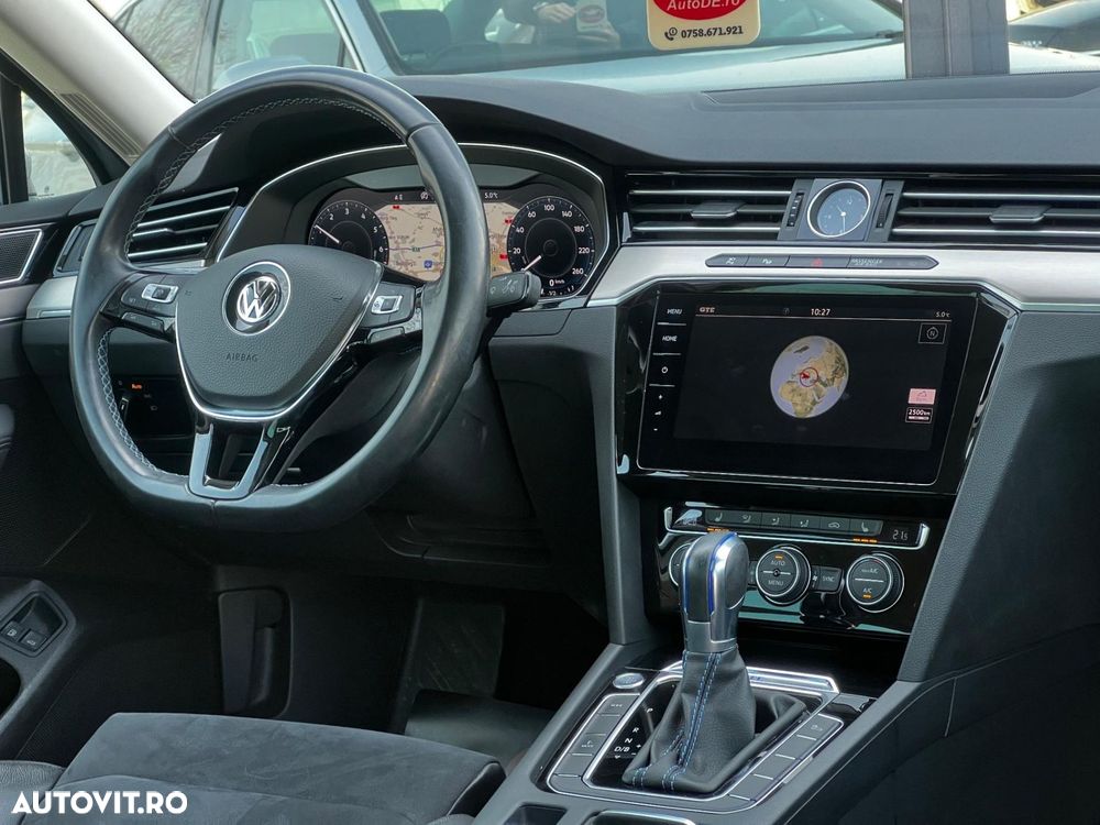 Volkswagen Passat - 8