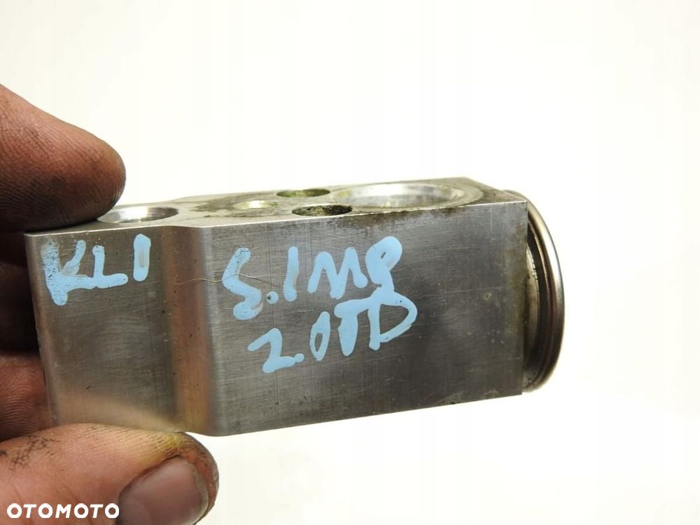 ZAWÓR ROZPRĘŻNY KLIMATYZACJI SUBARU IMPREZA III GH 2.0 TD SPORT - 2