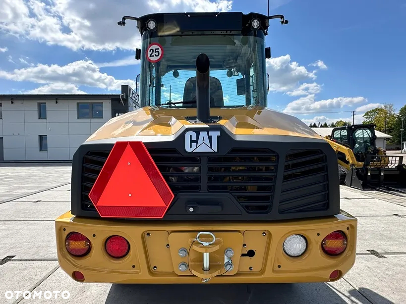 Caterpillar 906 - 36