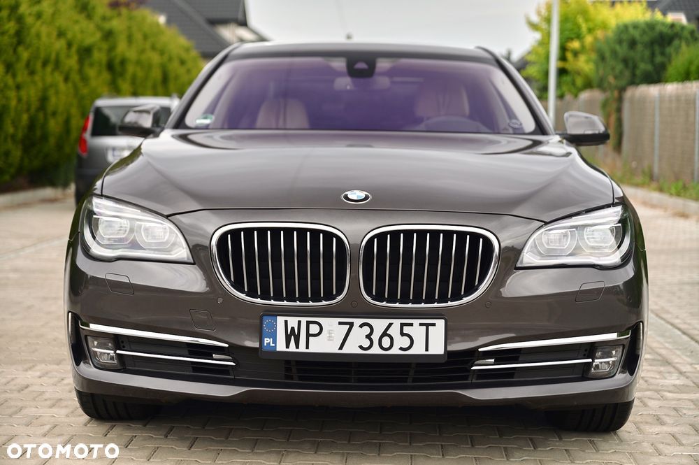 BMW Seria 7 750d xDrive Blue Performance Edition Exclusive - 5