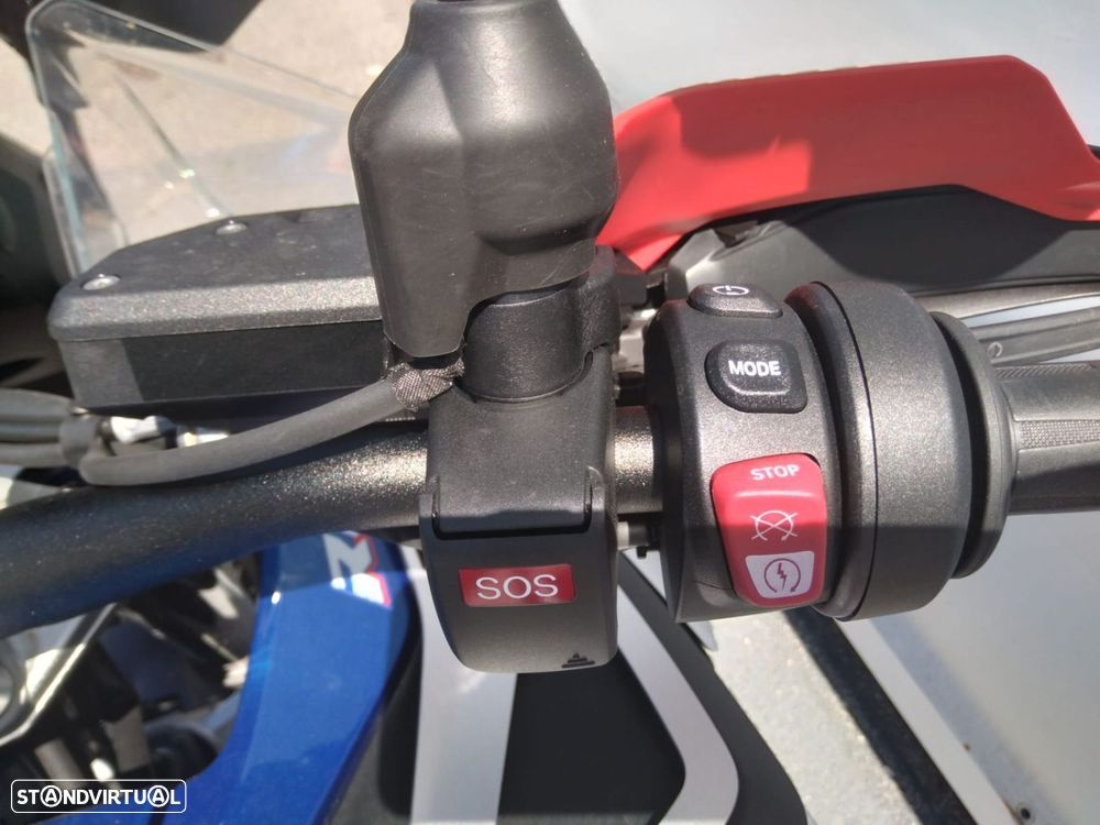 BMW R 1300 GS Adventure Trophy - 8
