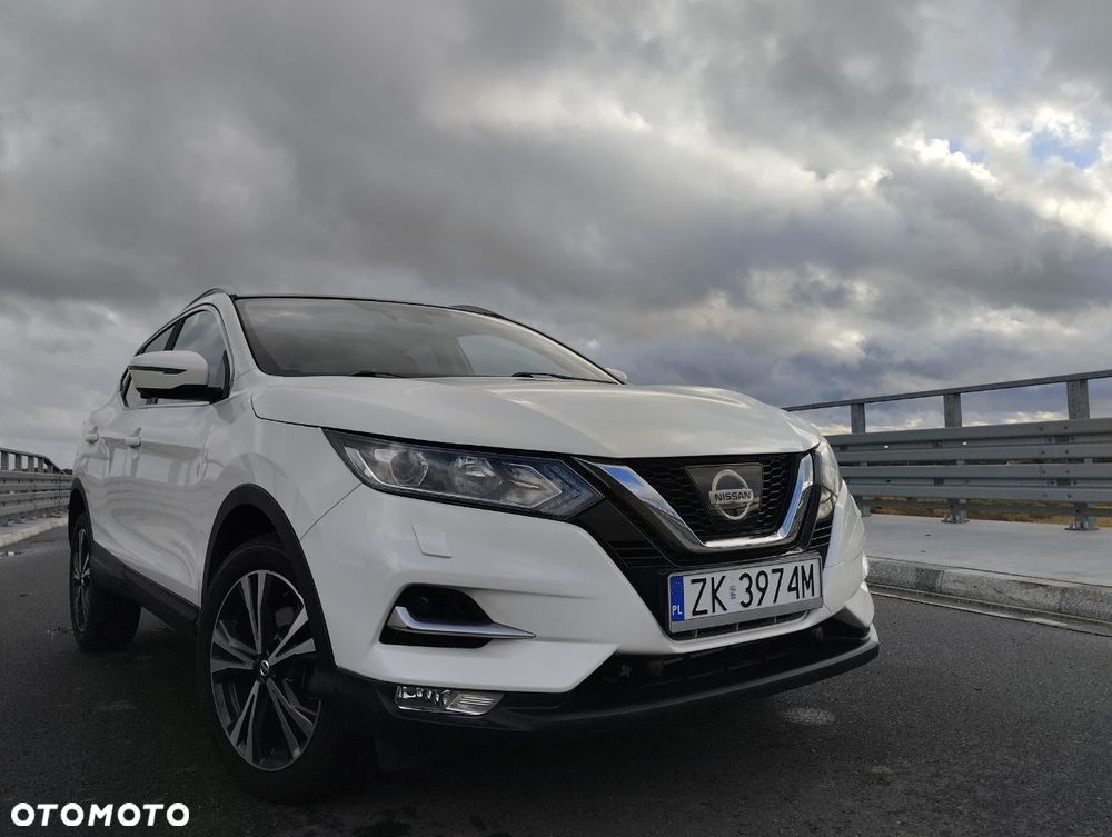 Nissan Qashqai 1.2 DIG-T 360 - 1